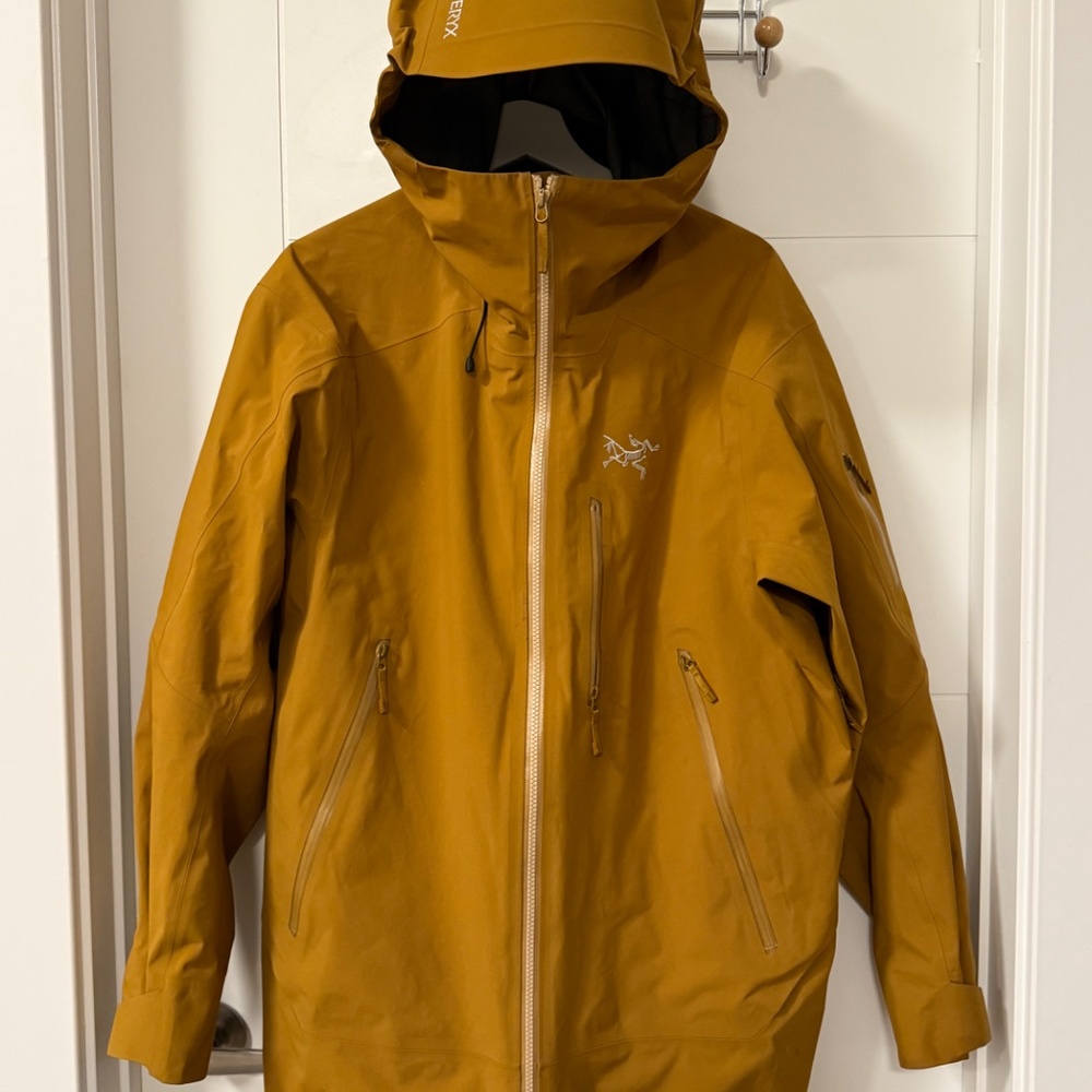 Arc’teryx Women’s Sentinel Jacket - Picture 3 of 5